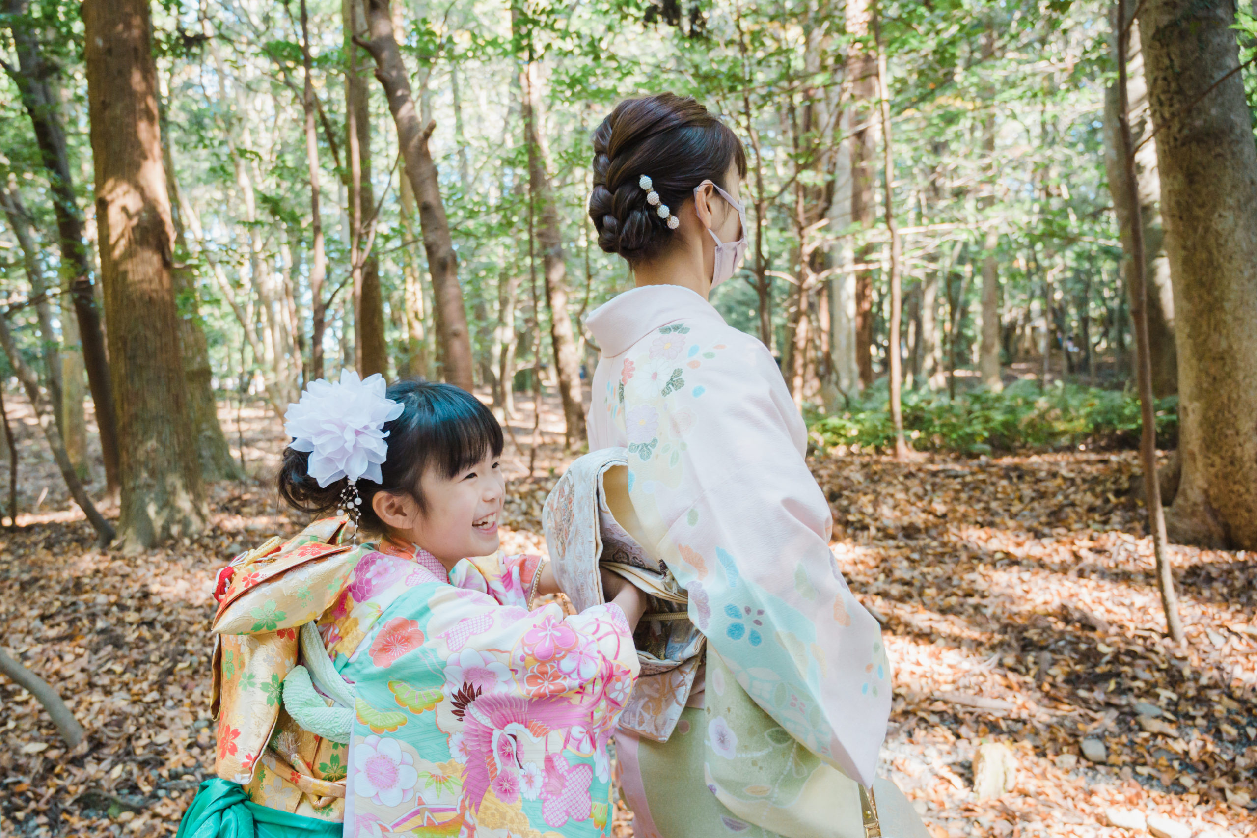 伊勢神宮で七五三、母と娘